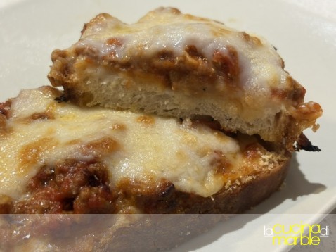 crostone che si crede lasagna crostone che si crede lasagna