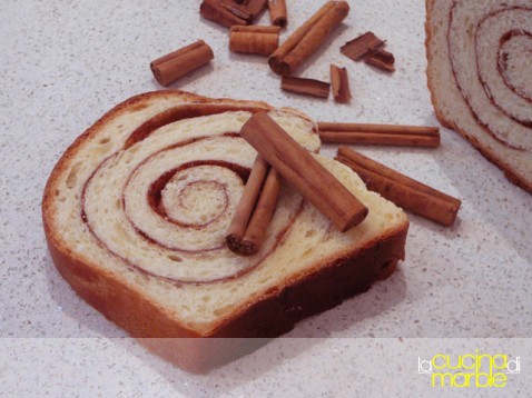 cinnamon bread - pane alla cannella